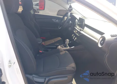 2021 Kia Forte Lxs из США, поврежденный, VIN 3KPF24AD5ME335197